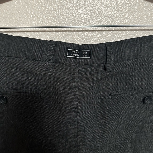 32X32 Michael Brandon Men’s Dress Pants Gray Pin Stripes - Picture 3 of 6